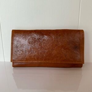 Vintage Leather Floral Embossed Wallet